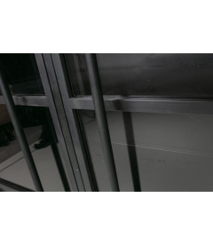 Vitrine Exhibit Métal NoirWOOOD by De Eekhoorn