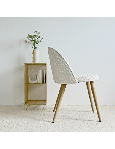 Chaise Ingrid tissu bouclette naturelle pieds façon bois opjet