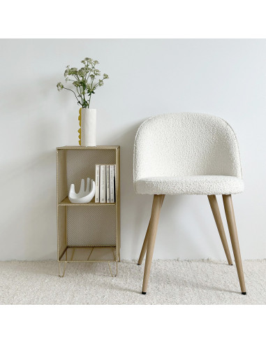 Chaise Ingrid tissu bouclette naturelle pieds façon bois opjet