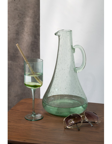 Carafe en verre vert clair