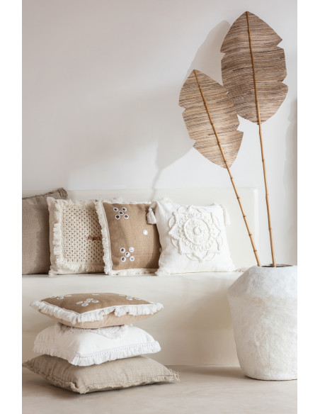 Fleur de coussin + Pompons en coton blancJ-Line