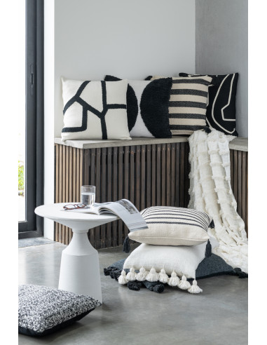 Coussin à pompon en coton blancJ-Line