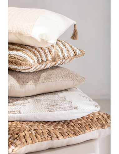 Coussin carré en polyester tissé beigeJ-Line