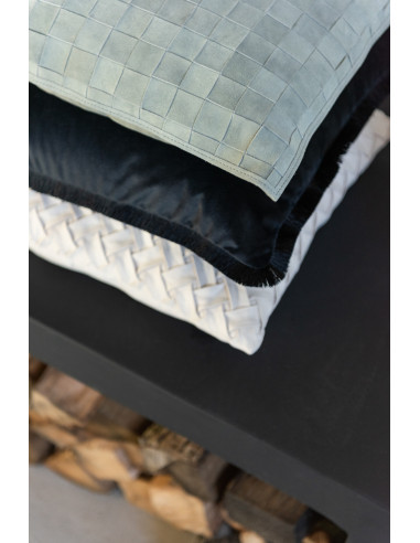 Coussin carré en cuir vert.J-Line