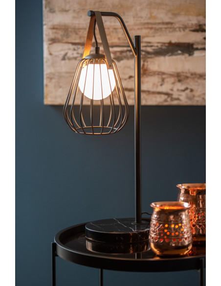 Lampe de table Ignes en acier/marbre noirJ-Line Lampe de table Ignes en acier/marbre noirJ-Line