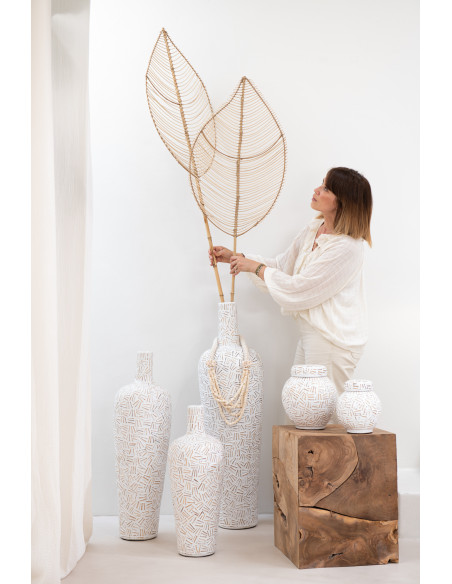 Vase en ciment blanc moyen LauwraJ-Line Vase en ciment blanc moyen LauwraJ-Line