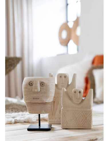 La Pierre de Sumba n°23 sur son supportBazar Bizar