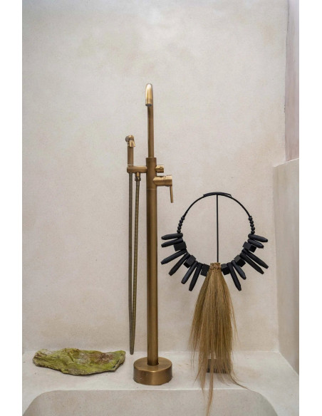 Le bois de rayung sur supportBazar Bizar