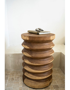 Tabouret/Table d'appoint Galapagos - Naturel se traduit en français par "Le Corbeau des Galapagos - Naturel". 2