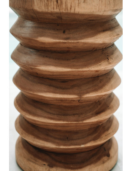 Tabouret/Table d'appoint Galapagos - Naturel se traduit en français par "Le Corbeau des Galapagos - Naturel".