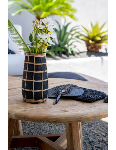 De Cutie Vaas - Zwart Naturel - M se traduit en français par Vase De Cutie - Noir Naturel - M.